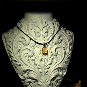 Opal Necklace — Broad Multicolour Flashes, Clear Body